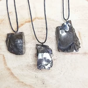 elit sungit medál 8-9g fa háttérrel