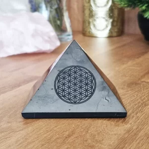 sungit piramis életvirága 5x5 cm